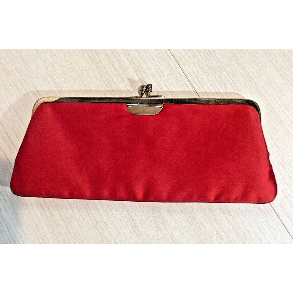 MORRIS MOSKOWITZ MM VINTAGE Red SATIN CLUTCH WITH CREAM LINER